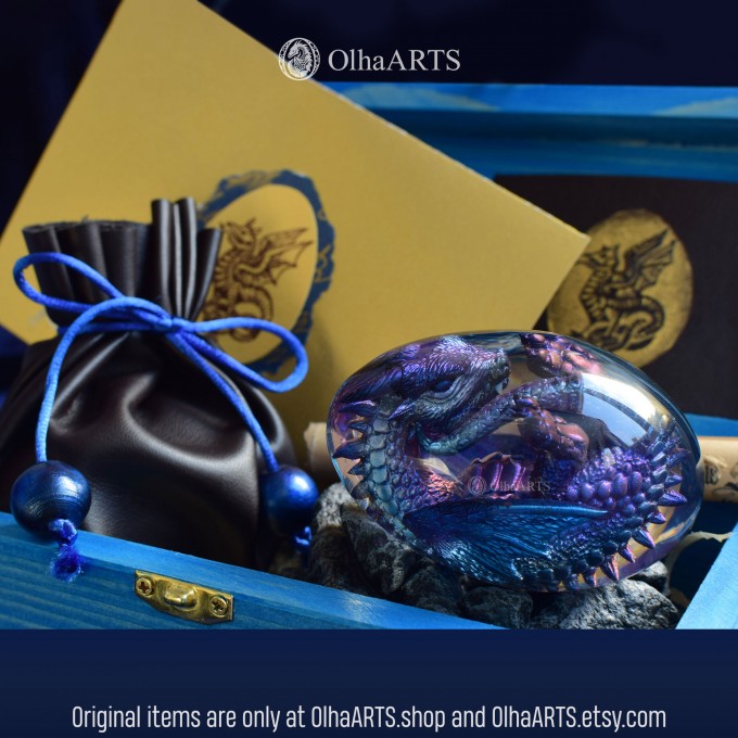 Blue Spiral-horned Dragon Egg. VIP Gift Set with a spiral-horned baby dragon in epoxy resin egg