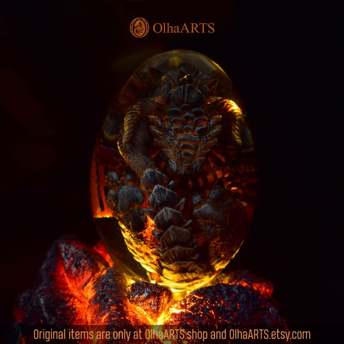 Lava Dragon Egg. VIP Gift Set with a fire baby dragon in epoxy resin egg