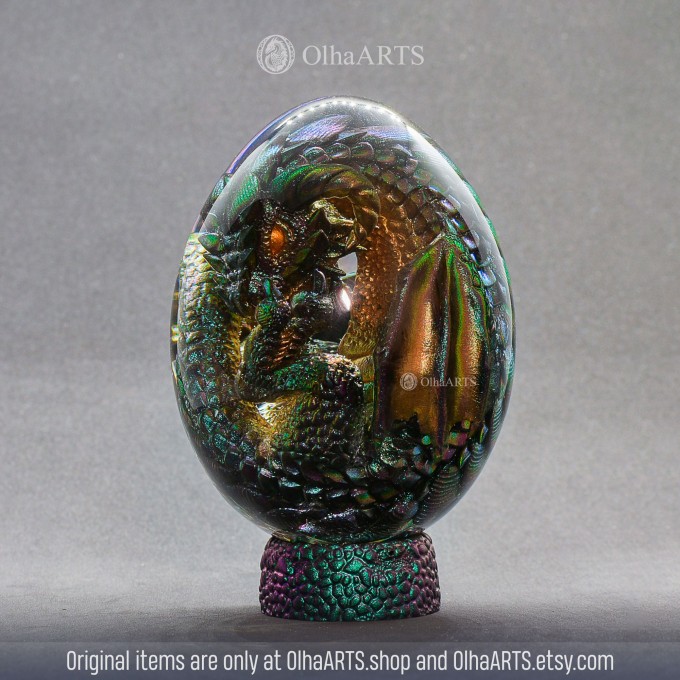 Labradorite Dragon Egg. VIP gift set with a baby dragon in epoxy resin egg