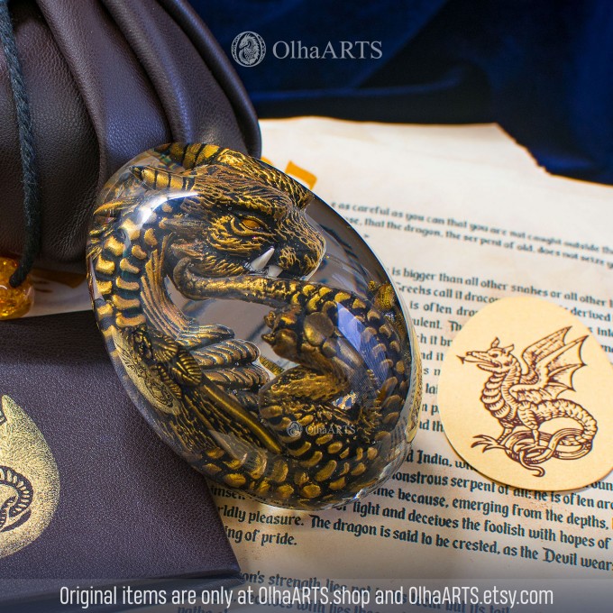 Golden Spiral-horned Dragon Egg. VIP Gift Set with a spiral-horned baby dragon in epoxy resin egg