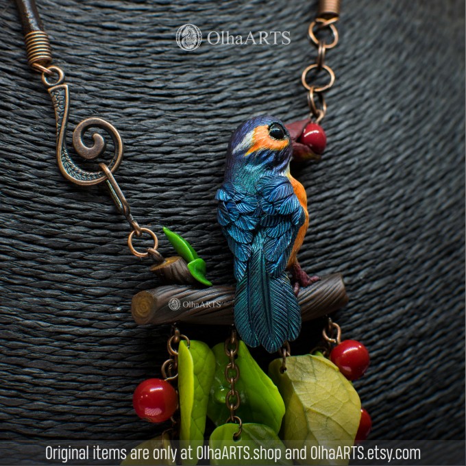 Kingfisher, a necklace with a blue bird