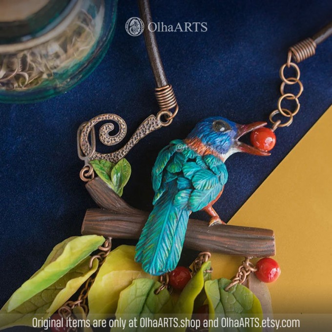 Kingfisher, a necklace with a blue bird