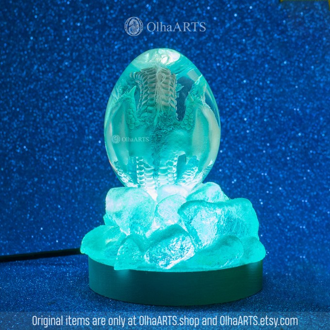 Ice Dragon Egg. VIP Gift Set with an ice baby dragon in epoxy resin egg