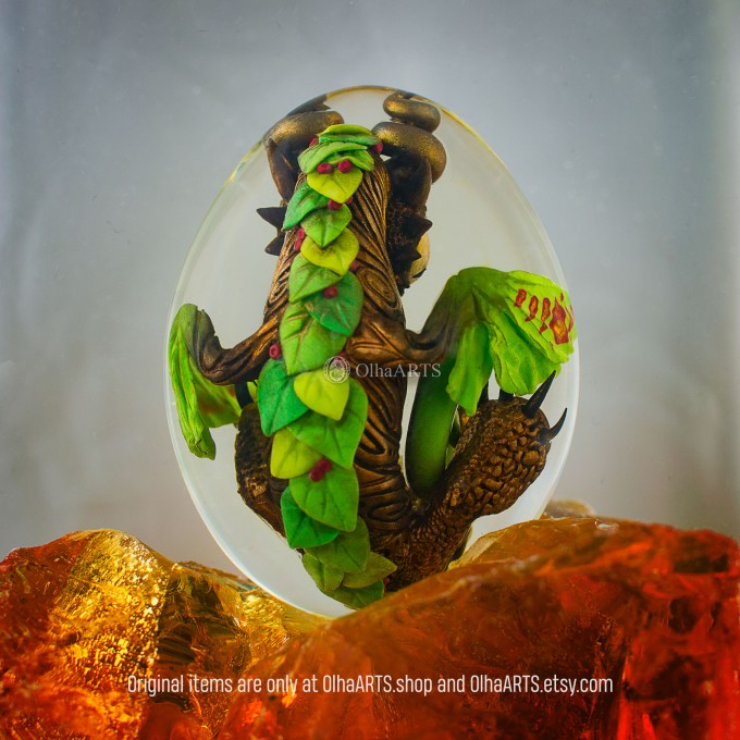 Forest Dragon Egg. VIP Gift Set with a plant baby dragon in epoxy resin egg