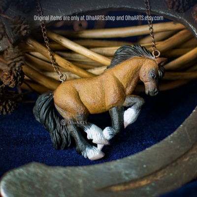 Galloping Horse: Pendant / Brooch / Magnet