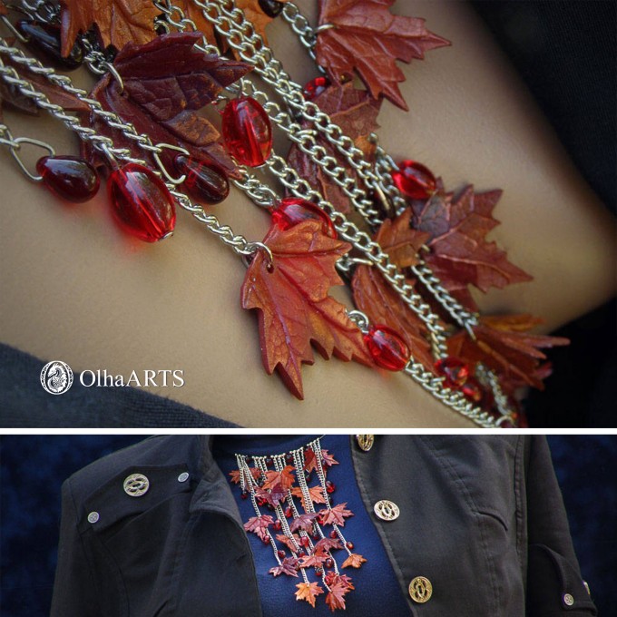  Customizable long multi-chain necklace with red maple leaves