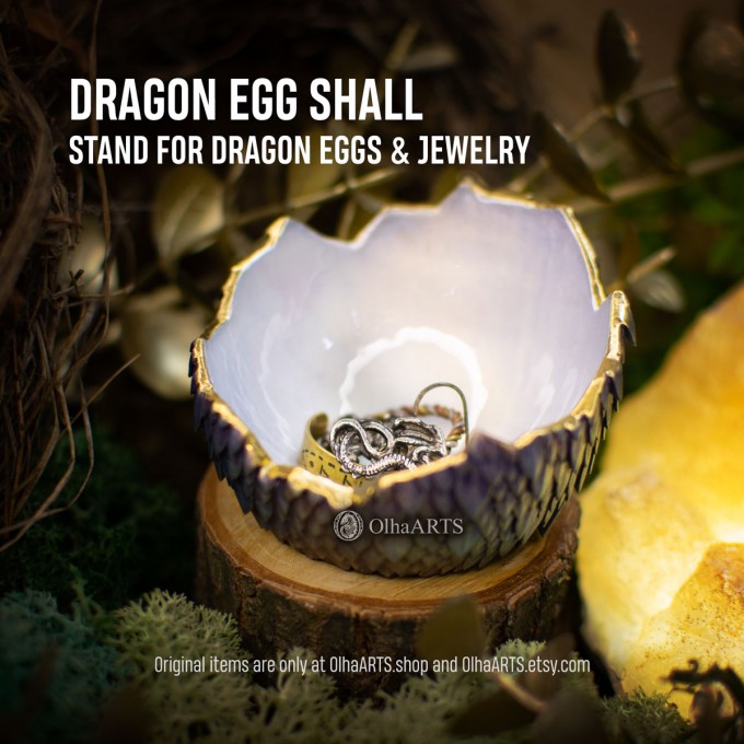 Dragon Egg Shall holder for dragon eggs or jewelry