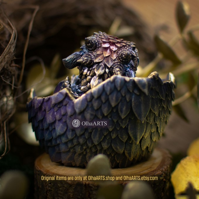 Dragon Hatchling in Dark Rainbow color