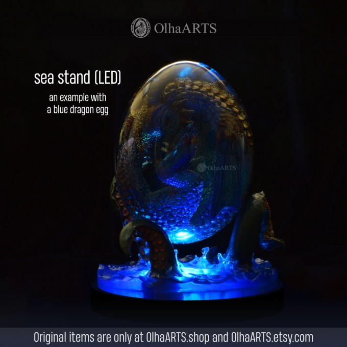 Golden Dragon Egg. VIP Gift Set with a spiral-horned baby dragon in epoxy resin egg